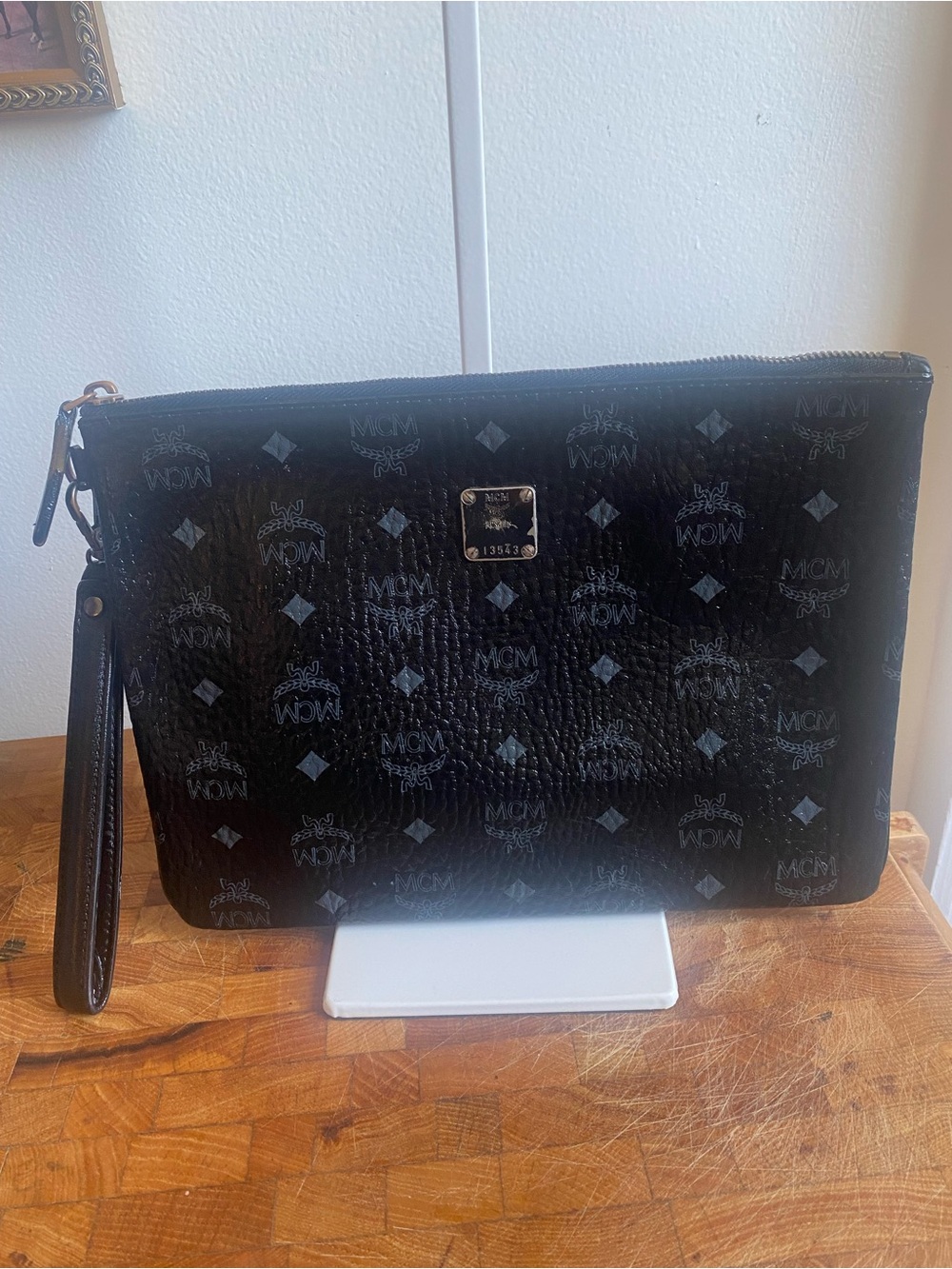 MCM Medium Diamond Wrislet Pouch in Black Visetos